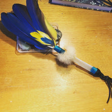 Load image into Gallery viewer, Blue Macaw Smoke fan
