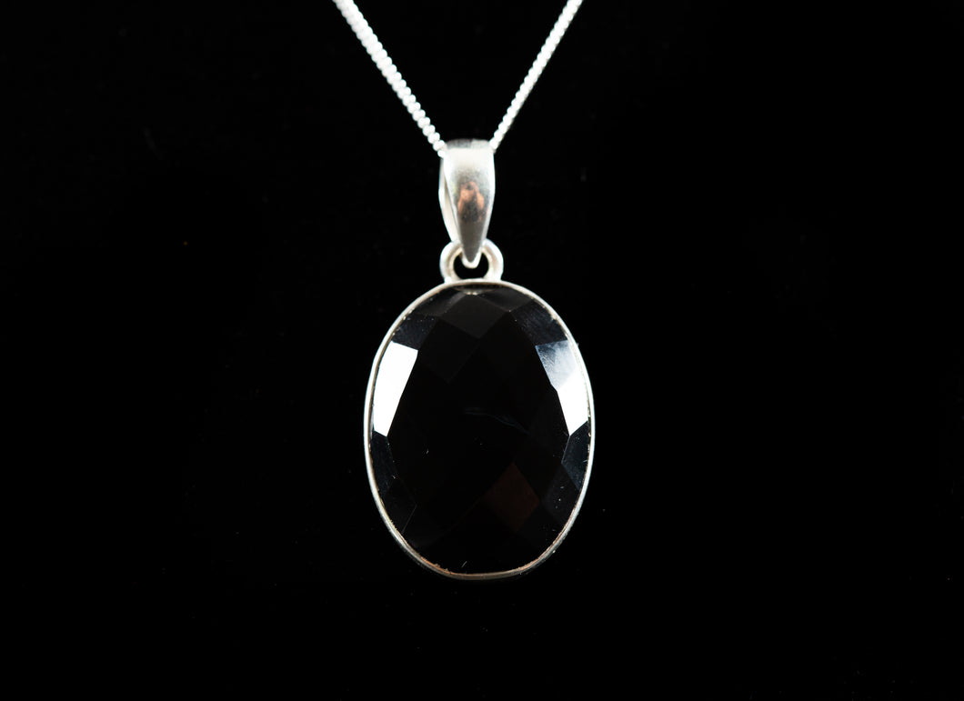 Black onyx pendant
