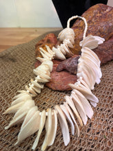 Load image into Gallery viewer, Conch shell slice necklace
